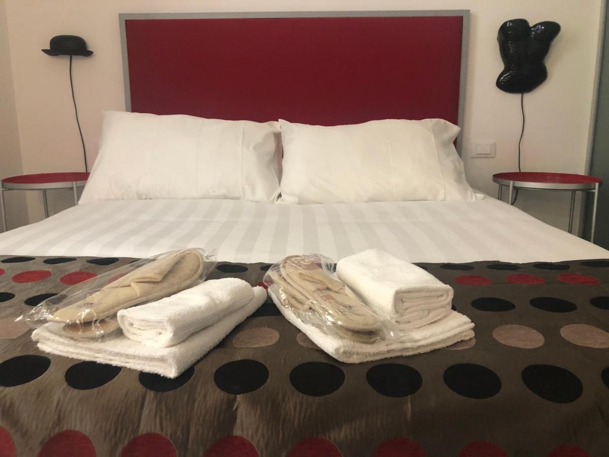Room 76 — Photos 3